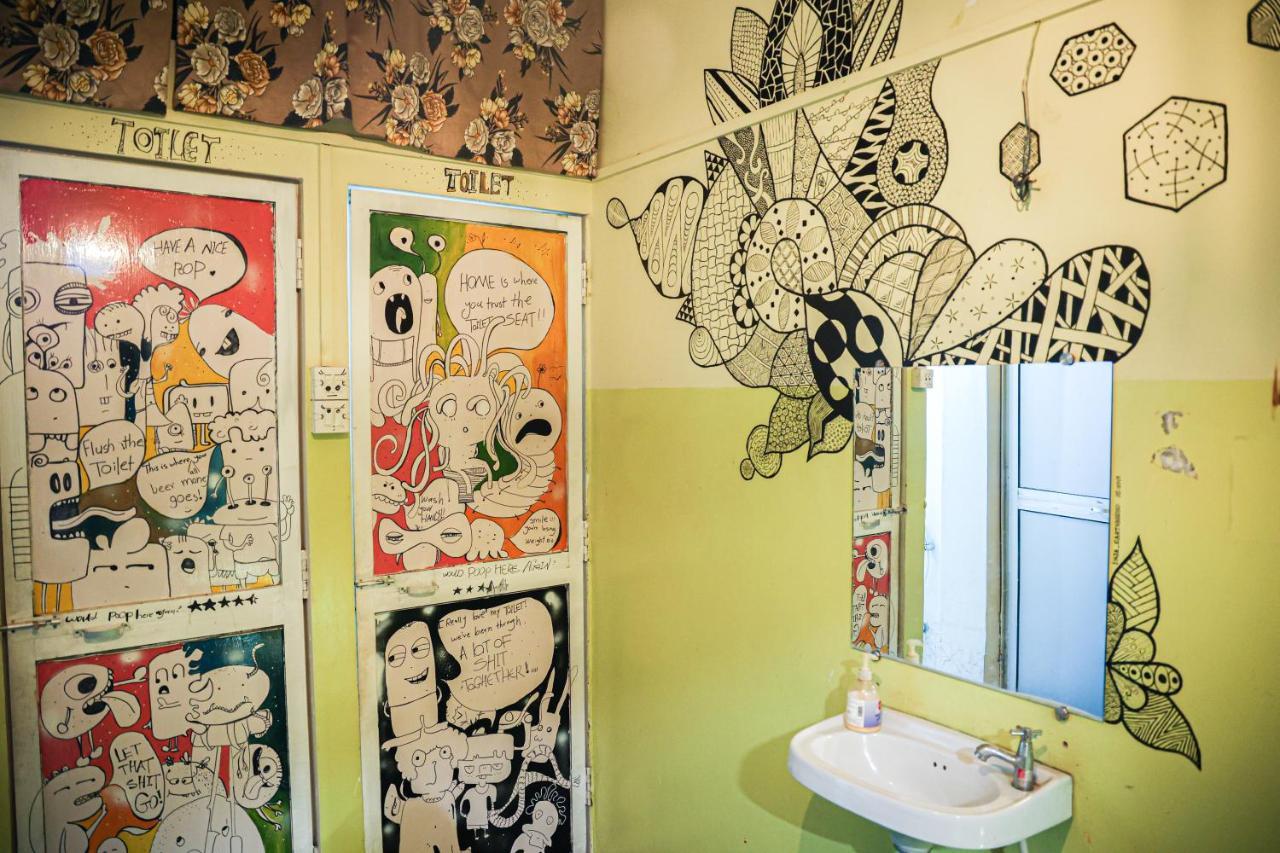 Good Vibes Hostel Bénarès Extérieur photo