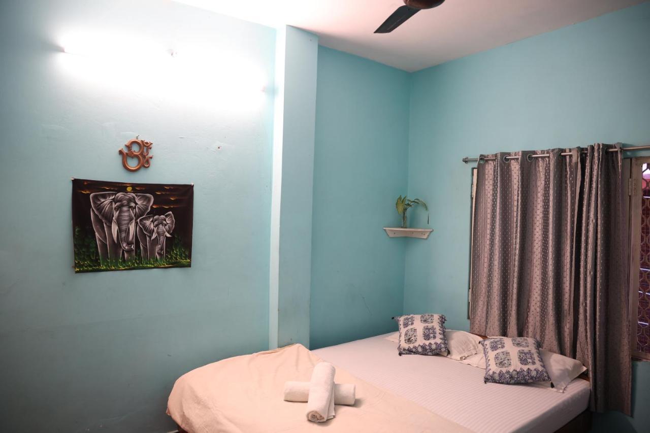 Good Vibes Hostel Bénarès Extérieur photo