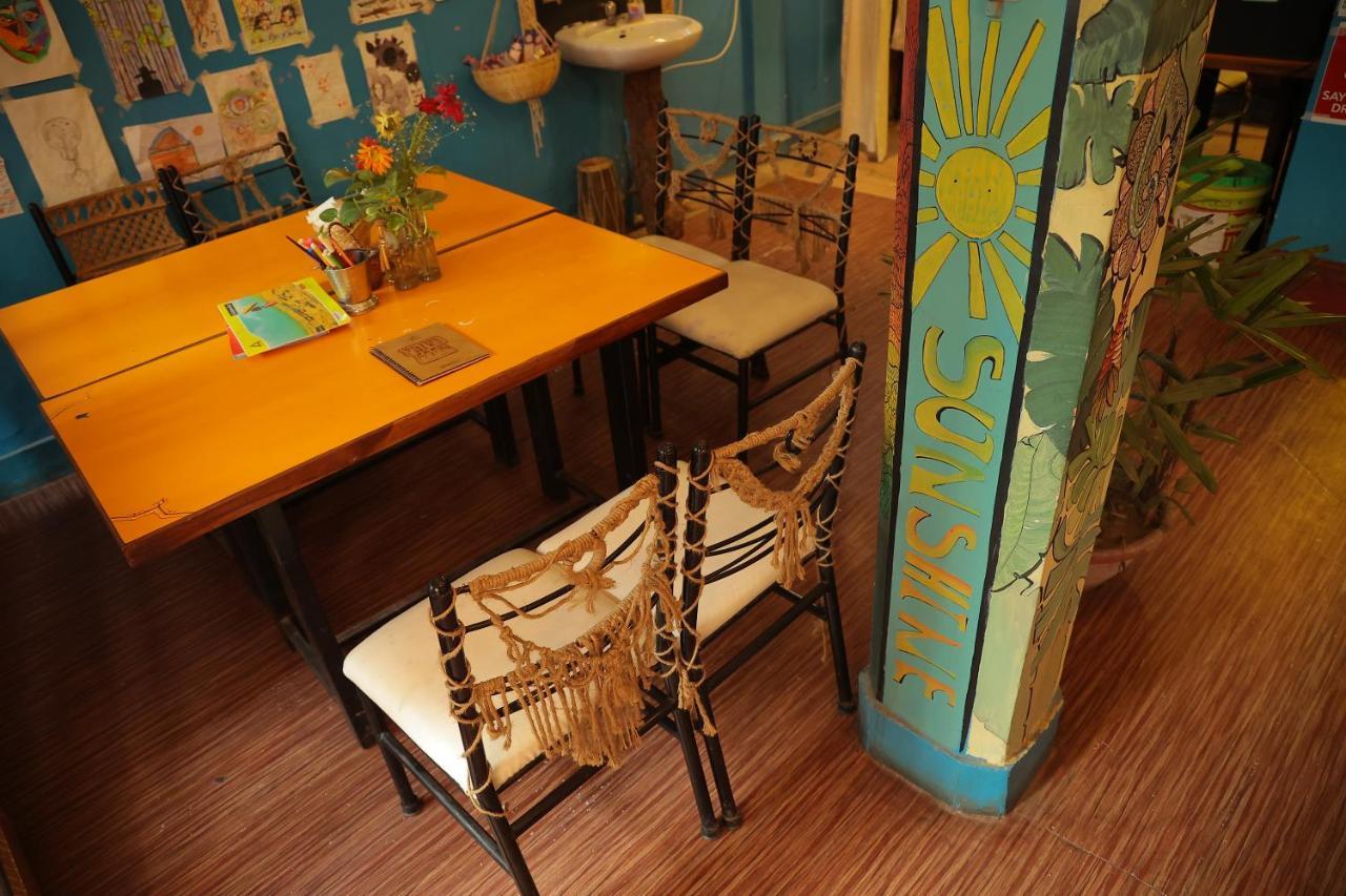 Good Vibes Hostel Bénarès Extérieur photo