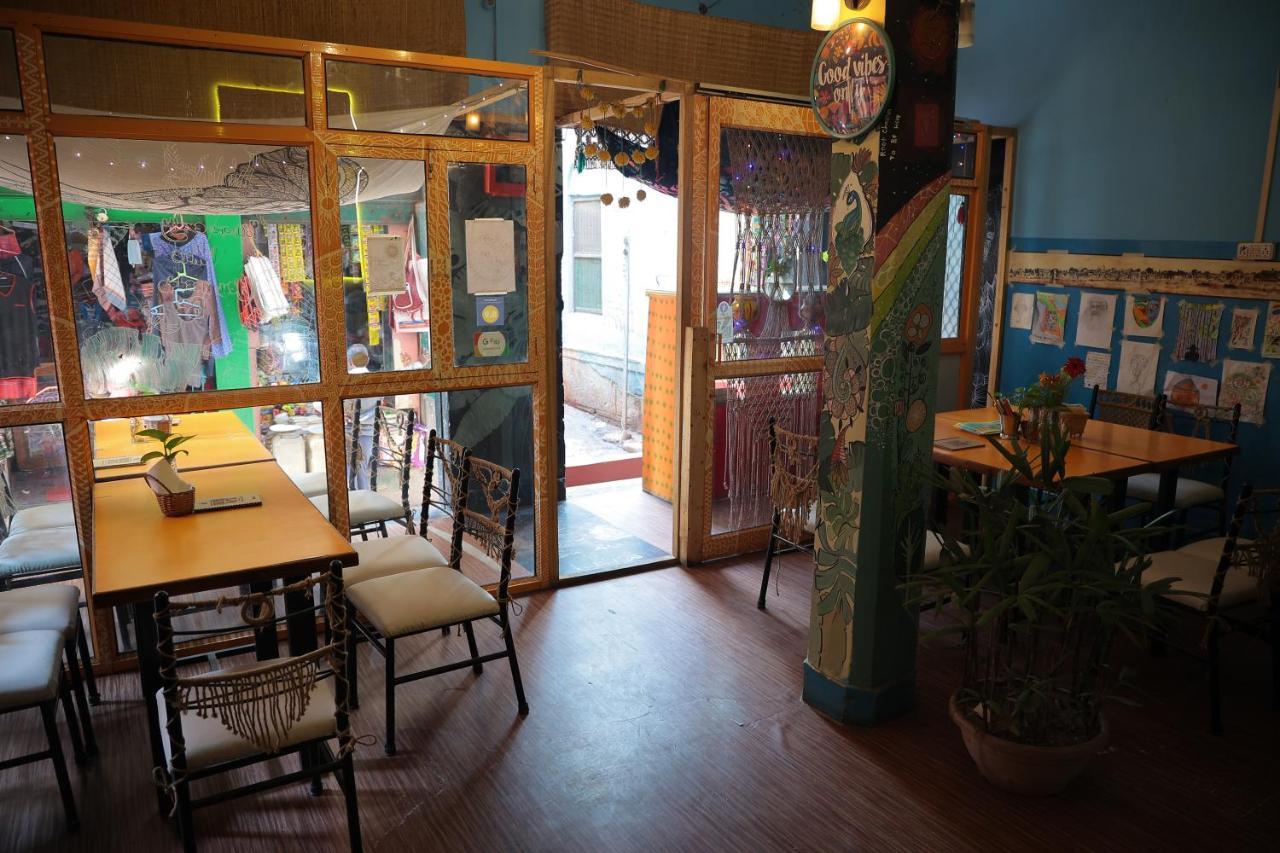 Good Vibes Hostel Bénarès Extérieur photo