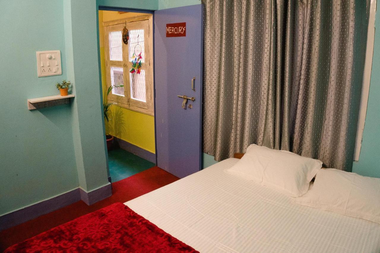 Good Vibes Hostel Bénarès Extérieur photo