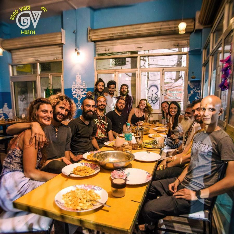 Good Vibes Hostel Bénarès Extérieur photo